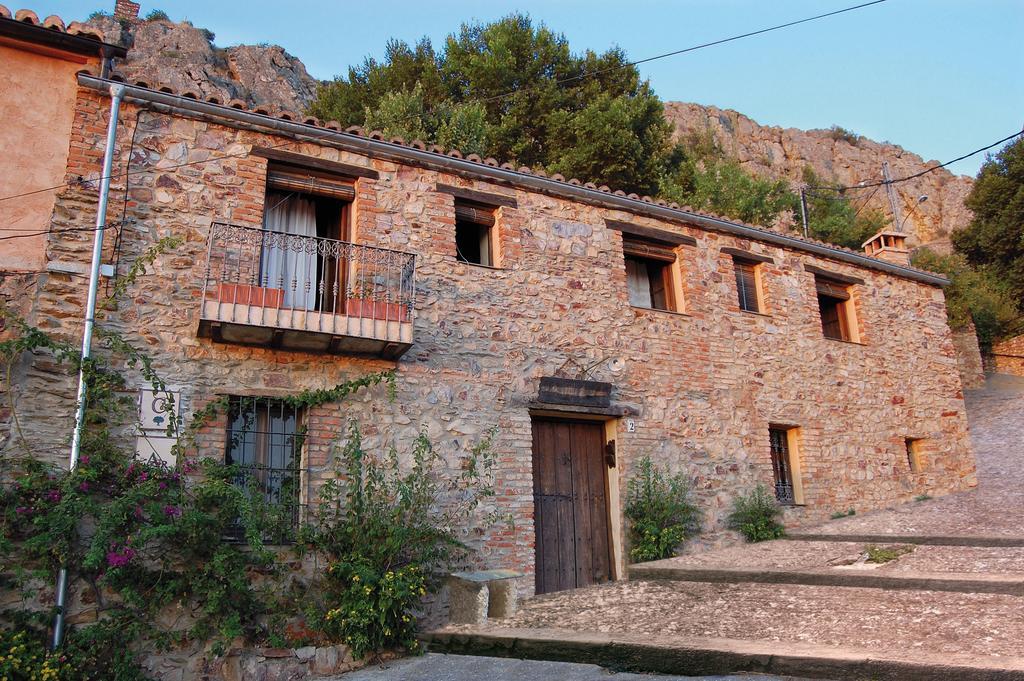 منزل الضيف Cabañas del Castillo  في Alma De Villuercas المظهر الخارجي الصورة